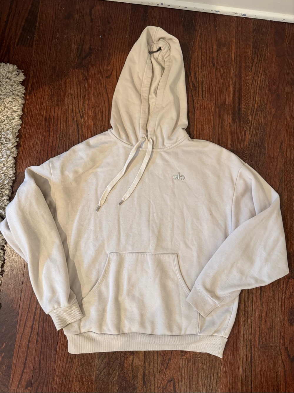 ALO Yoga Women’s Light Cream Crewneck Hoodie